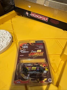 Dale Jarrett #88 Die-Cast Stock Car Toy - Yellow & Black